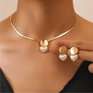 Luxury Mother-of-Pearl Heart Set